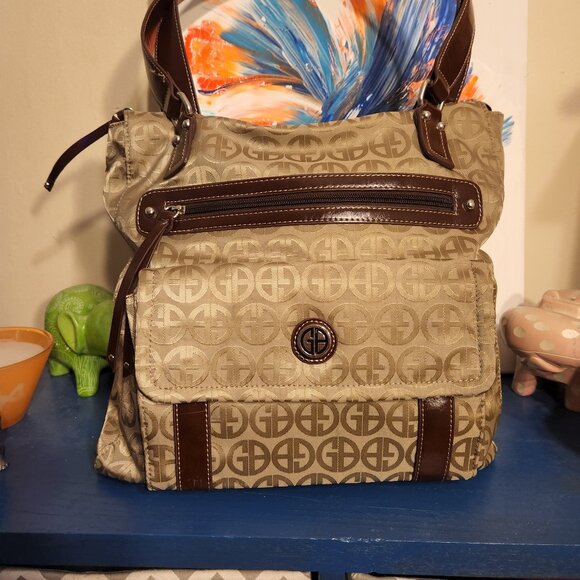 Giani Bernini Handbags - NEW women's GIANI BERNINI tan and brown monogram shoulder tote bag